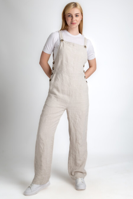 Linen Women's Jumpsuit with Button Accents - Effortlessly Stylish
