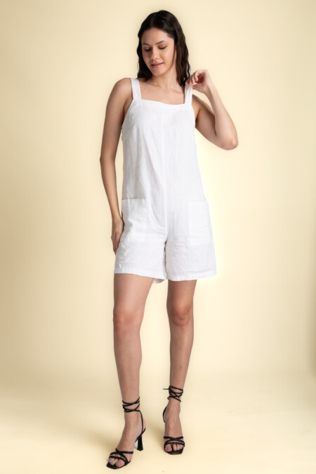 Sleek Women Linen Romper with Pocket Detail for Casual Outings